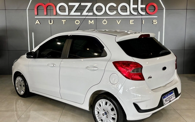 imagem-https://www.socarrao.com.br/sc-vehicle-images-prod/4321510/1791568098232-003_c6daf62d12694a4df3e1c4661d11580c.jpg