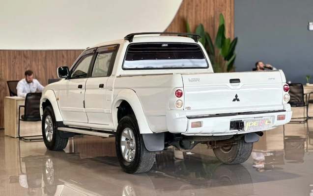 imagem-https://www.socarrao.com.br/sc-vehicle-images-prod/4321512/1791568117083-33f46e93a98c4eb18e8512372f9f73e4_1791567869135.jpg