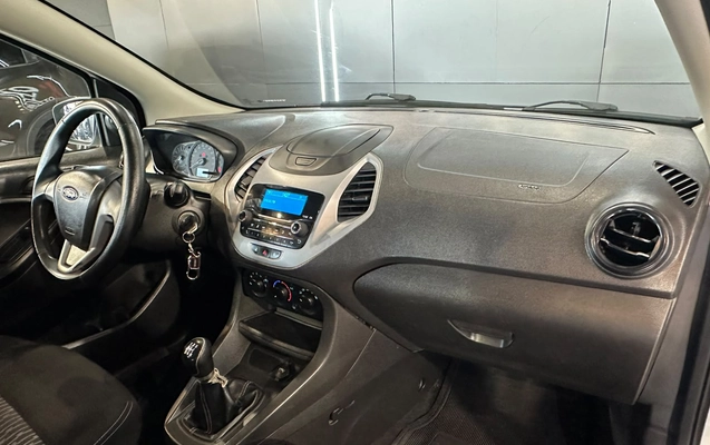 imagem-https://www.socarrao.com.br/sc-vehicle-images-prod/4321543/1791568305239-003_b011d782b38128716c18618c99915cbf.jpg