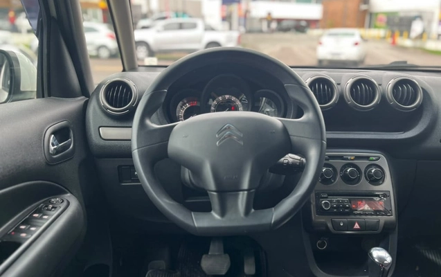 imagem-https://www.socarrao.com.br/sc-vehicle-images-prod/4321552/1791568563587-vehicle_image_1791568521_3ef86c078ff58dcd65720b5b32767ee3.jpeg