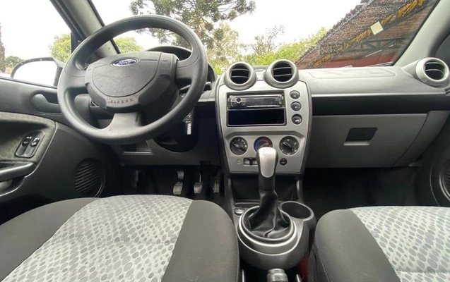 imagem-https://www.socarrao.com.br/sc-vehicle-images-prod/4321561/1791568590663-8511466_5_B_466ae16893.jpeg