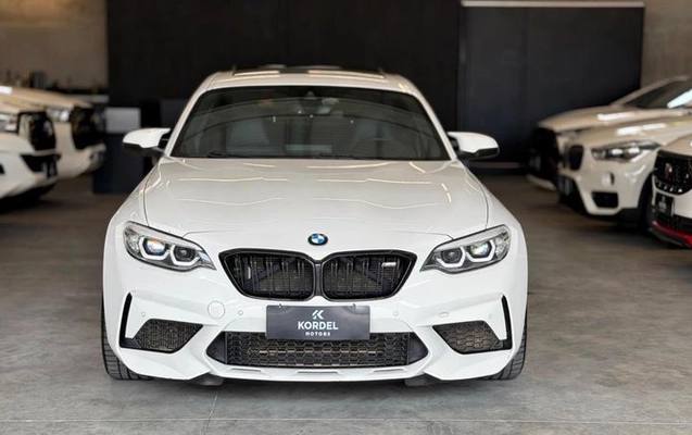 imagem-https://www.socarrao.com.br/sc-vehicle-images-prod/4321576/1791568781767-8557941_12_B_5b2ef2cda8.jpeg