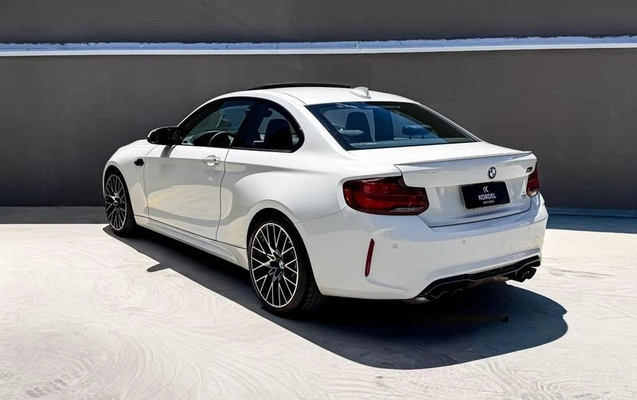 imagem-https://www.socarrao.com.br/sc-vehicle-images-prod/4321576/1792515711191-8557941_11_B_807c230b0f.jpeg