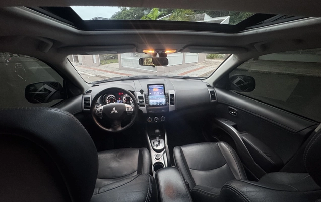 imagem-https://www.socarrao.com.br/sc-vehicle-images-prod/4321614/1791568921628-003_75f2a6c21db8da6f76f27f14d7b7e3fb.jpg