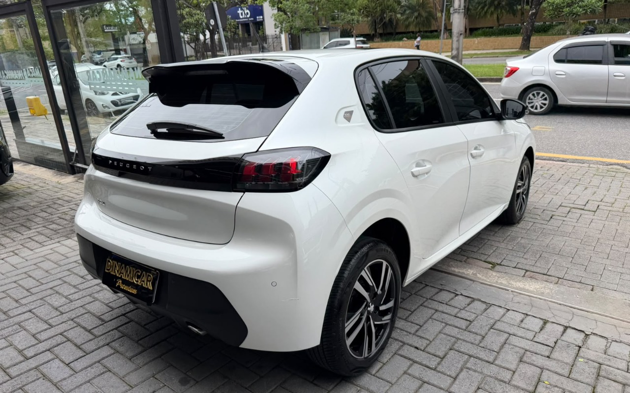 imagem-https://www.socarrao.com.br/sc-vehicle-images-prod/4321661/1791568957865-My5qcGVn.jpeg