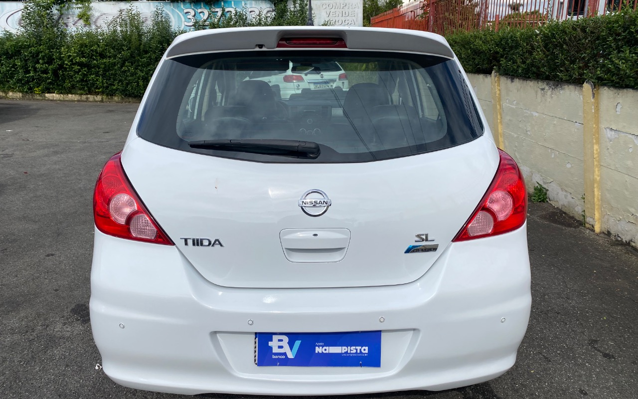 imagem-https://www.socarrao.com.br/sc-vehicle-images-prod/4321666/1791569310977-SU1HXzE3NjcuanBlZw.jpeg