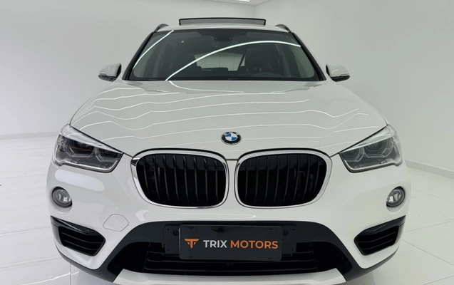 imagem-https://www.socarrao.com.br/sc-vehicle-images-prod/4321705/1791569362504-vehicle_image_1791568734_dff6d34e927abc0039cac61545234ae1.jpeg