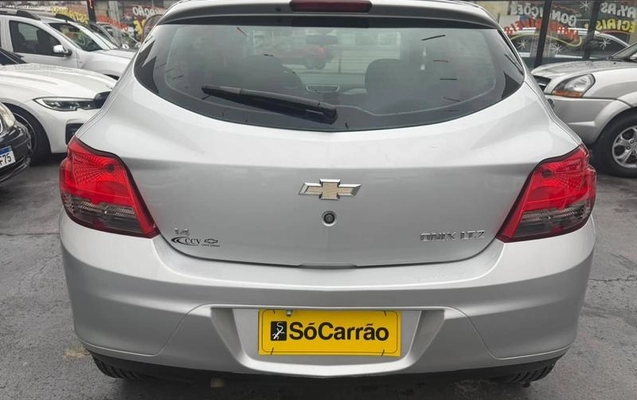 imagem-https://www.socarrao.com.br/sc-vehicle-images-prod/4321713/1791573280697-8356134_5_B_ab0a00f67f.jpeg