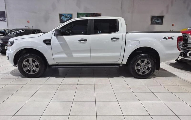 imagem-https://www.socarrao.com.br/sc-vehicle-images-prod/4321759/1791576249786-8559785_9_B_0fdb01bea8.jpeg