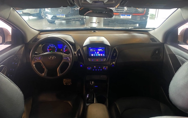 imagem-https://www.socarrao.com.br/sc-vehicle-images-prod/4321796/1791569791307-405012354aa54eaa9ee47dc794da58c6_1791569622406.jpg