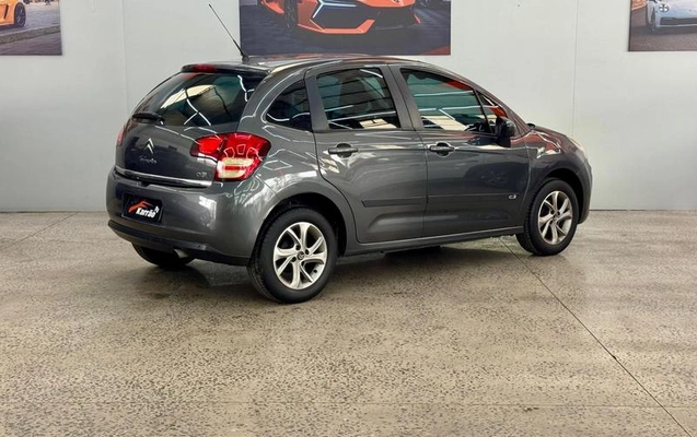imagem-https://www.socarrao.com.br/sc-vehicle-images-prod/4321797/1791569805363-8438575_11_B_0b9d8a3fb2.jpeg