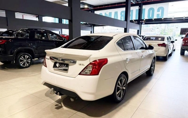 imagem-https://www.socarrao.com.br/sc-vehicle-images-prod/4321847/1791572172950-8554438_13_B_c4f620024c.jpeg