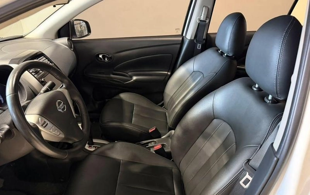 imagem-https://www.socarrao.com.br/sc-vehicle-images-prod/4321847/1791572172972-8554438_12_B_ee13dbc7c2.jpeg