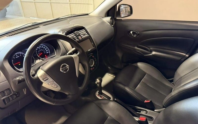 imagem-https://www.socarrao.com.br/sc-vehicle-images-prod/4321847/1791572172974-8554438_17_B_3148b006ea.jpeg