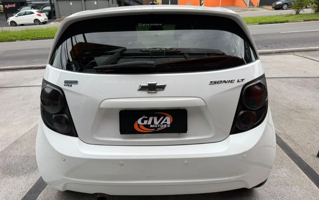 imagem-https://www.socarrao.com.br/sc-vehicle-images-prod/4321888/1791570410056-gb-d33869d.jpeg