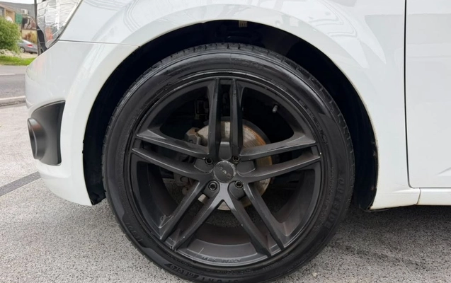 imagem-https://www.socarrao.com.br/sc-vehicle-images-prod/4321888/1791570410071-gb-da370bc.jpeg