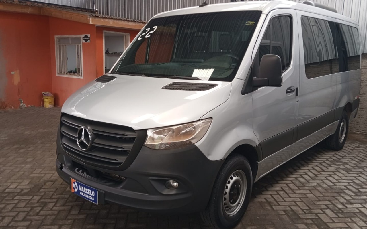 Mercedes-Benz Sprinter 2022 Cinza — foto 1 de 3
