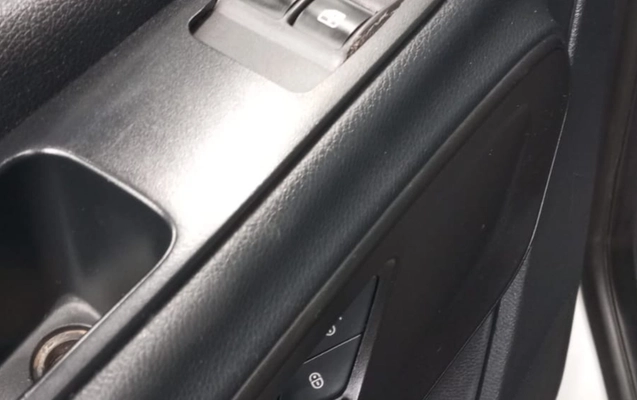 imagem-https://www.socarrao.com.br/sc-vehicle-images-prod/4321912/1791570640905-MDgzNGZjNWEtZjE1NS00MmM1LWEyYmEtOGRhMWNiYTRjYjRjLmpwZw.jpg