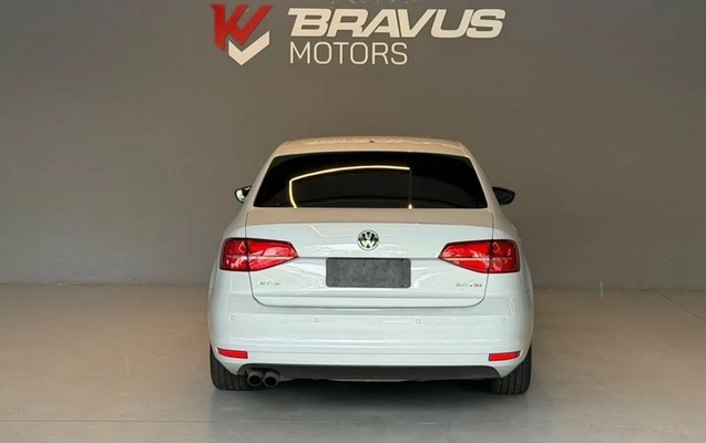 imagem-https://www.socarrao.com.br/sc-vehicle-images-prod/4321920/1791570669942-8560181_11_B_950017f478.jpeg