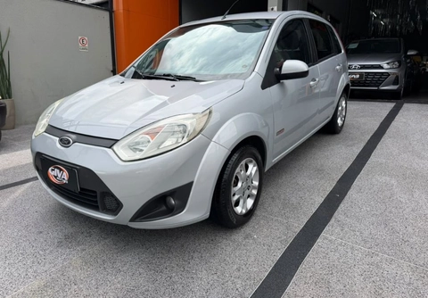 Ford Fiesta 2011 Prata — foto 1 de 3