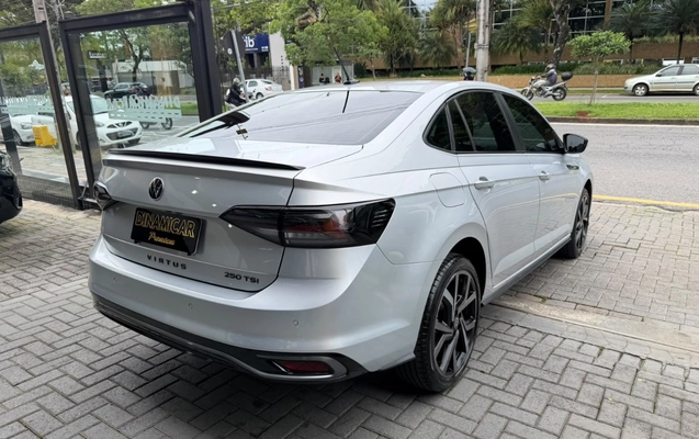 imagem-https://www.socarrao.com.br/sc-vehicle-images-prod/4321934/1791570754180-My5qcGVn.jpeg