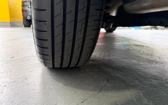 imagem-https://www.socarrao.com.br/sc-vehicle-images-prod/4321934/1791570756385-MjIuanBlZw.jpeg