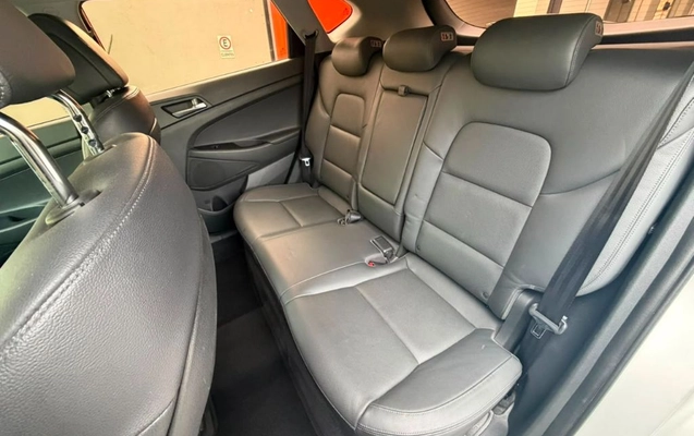 imagem-https://www.socarrao.com.br/sc-vehicle-images-prod/4321951/1791570976587-gb-be4bd74.jpeg
