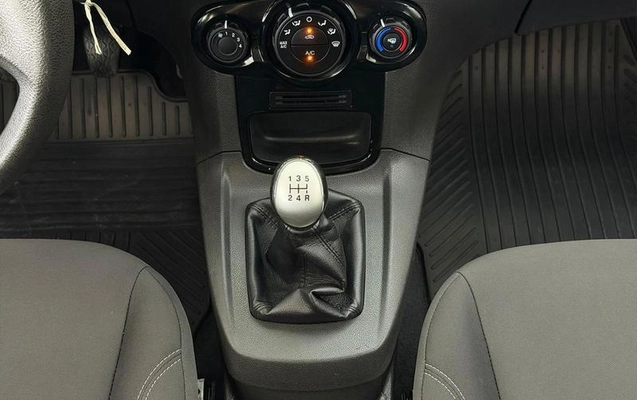imagem-https://www.socarrao.com.br/sc-vehicle-images-prod/4322053/1791636178685-8407921_6_B_82ef1be58e.jpeg