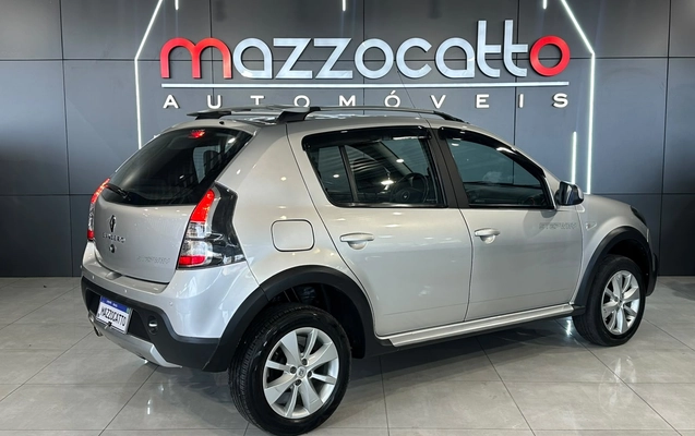 imagem-https://www.socarrao.com.br/sc-vehicle-images-prod/4322055/1791571635306-003_ad7594aeeca79178c2f0fc0a6afb9195.jpg