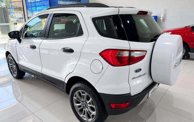 imagem-https://www.socarrao.com.br/sc-vehicle-images-prod/4322102/1791571977641-1238119.jpg
