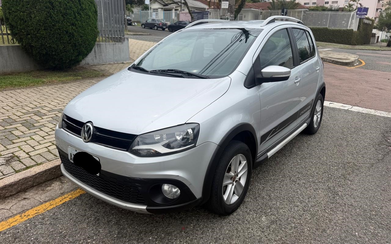 Volkswagen Crossfox 2011 Prata — foto 1 de 3