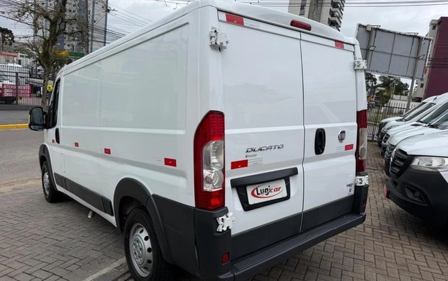 imagem-https://www.socarrao.com.br/sc-vehicle-images-prod/4322199/1791572733342-8385430_3_B_7f5532c86b.jpeg