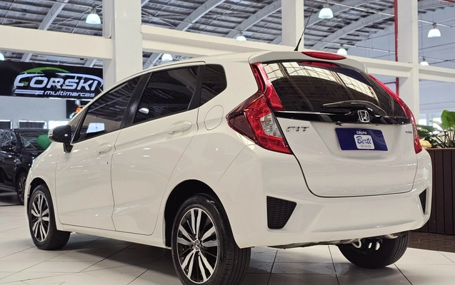 imagem-https://www.socarrao.com.br/sc-vehicle-images-prod/4322285/1791573224570-1_053746.jpg