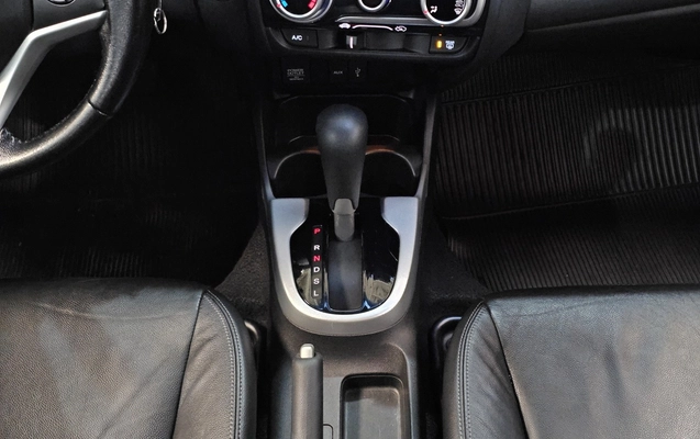 imagem-https://www.socarrao.com.br/sc-vehicle-images-prod/4322285/1791573224574-1_053802.jpg