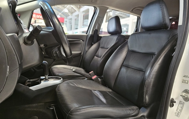 imagem-https://www.socarrao.com.br/sc-vehicle-images-prod/4322285/1791573224576-1_053804.jpg