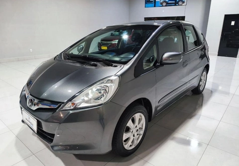 Honda Fit 2014 Cinza — foto 1 de 3