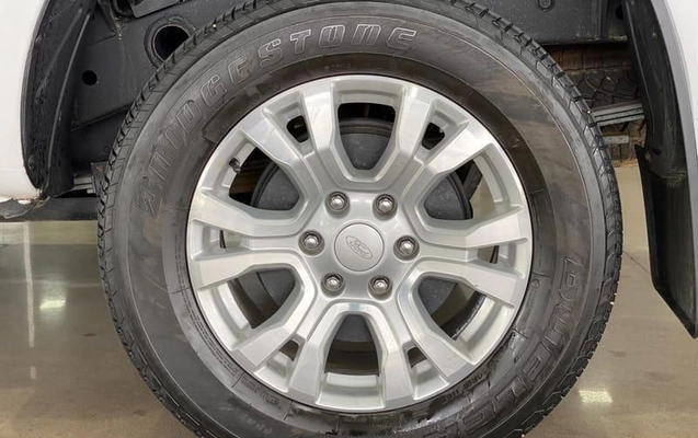 imagem-https://www.socarrao.com.br/sc-vehicle-images-prod/4322310/1791573808623-8543743_8_B_1a4b67f5b3.jpeg