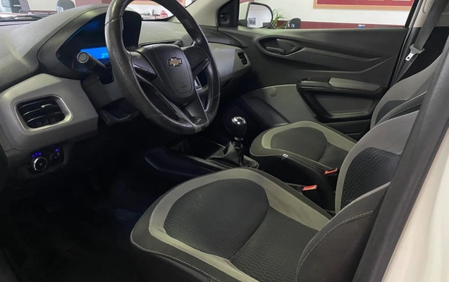 imagem-https://www.socarrao.com.br/sc-vehicle-images-prod/4322403/1791574470196-vehicle_image_1791571421_318db6e54b3f408f58e48024ab535bc1.jpeg