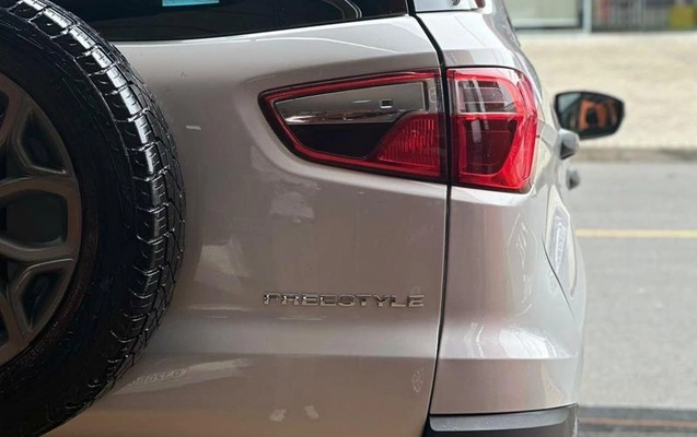 imagem-https://www.socarrao.com.br/sc-vehicle-images-prod/4322432/1791574560829-8556352_2_B_5b4e4c140e.jpeg