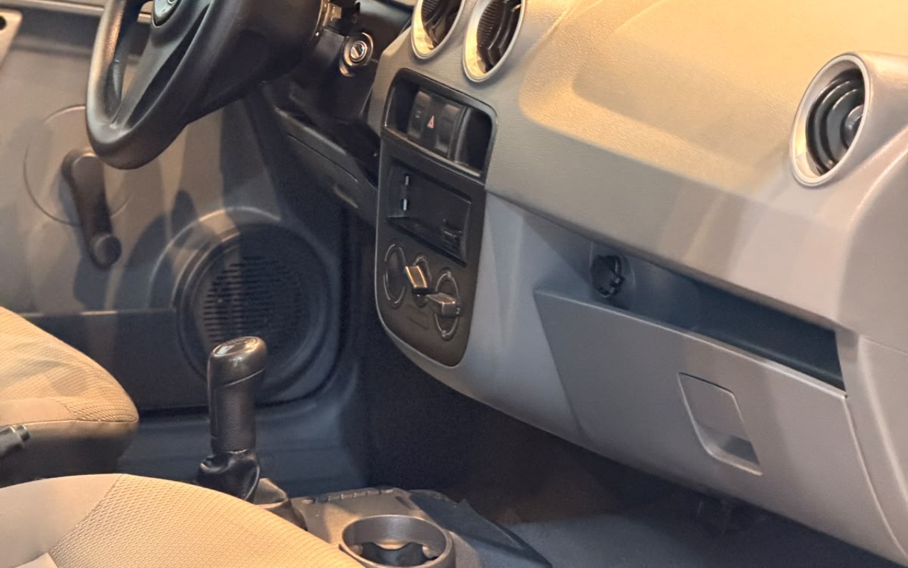imagem-https://www.socarrao.com.br/sc-vehicle-images-prod/4322468/1791574741889-V2hhdHNBcHAgSW1hZ2UgMjAyNi0wOS0wOSBhdCAxNy4yMi4zOS5qcGVn.jpeg