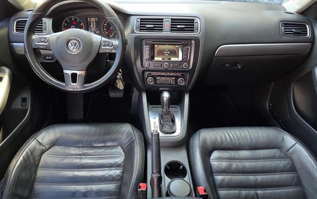 imagem-https://www.socarrao.com.br/sc-vehicle-images-prod/4322494/1791574854215-8410113_2_B_8e945e3dd8.jpeg