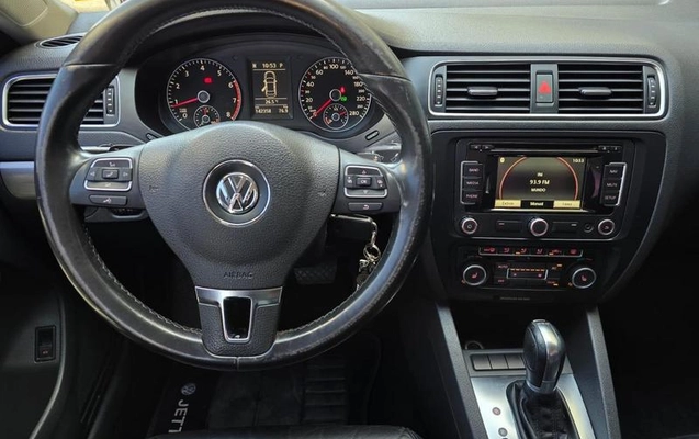 imagem-https://www.socarrao.com.br/sc-vehicle-images-prod/4322494/1791574854221-8410113_16_B_7119ee158c.jpeg