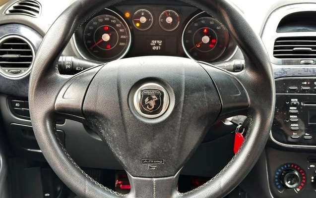 imagem-https://www.socarrao.com.br/sc-vehicle-images-prod/4322584/1791575575310-8544224_11_B_9cf4a8da11.jpeg