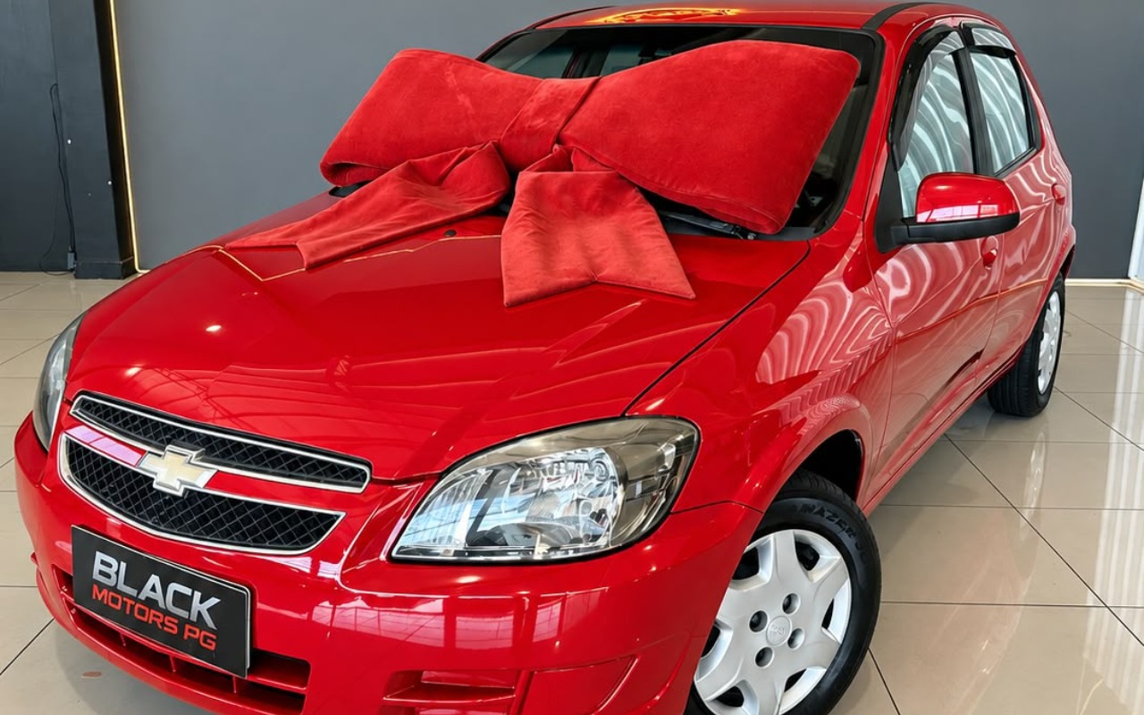 Chevrolet Celta 2015 Vermelho — foto 1 de 3