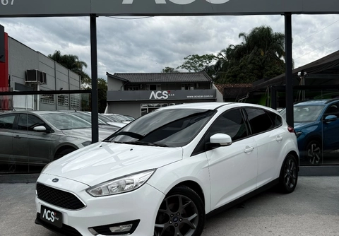 Ford Focus 2017 Branco — foto 1 de 3