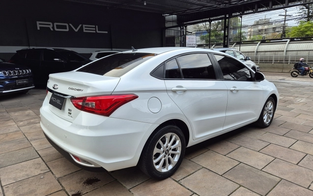 imagem-https://www.socarrao.com.br/sc-vehicle-images-prod/4322681/1792158867599-hxwSlN4h5EKKRMvATivQN8QJpITxT4xo.jpg