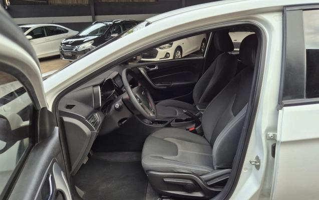 imagem-https://www.socarrao.com.br/sc-vehicle-images-prod/4322681/1792158867608-cOrUaHXahQO6Kz7TEAXczKFW6hC35jOL.jpg