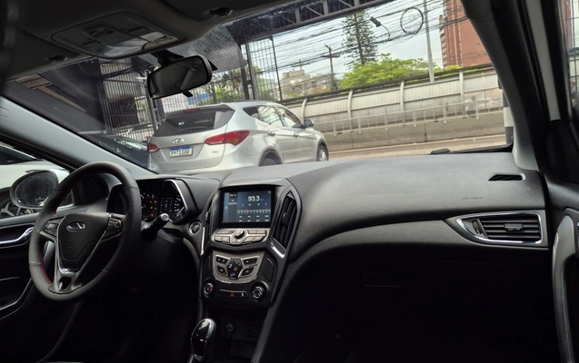 imagem-https://www.socarrao.com.br/sc-vehicle-images-prod/4322681/1792158867613-CPMom49dzd3RnuK8arUF8Sooqtw0Day7.jpg