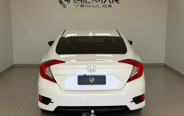 imagem-https://www.socarrao.com.br/sc-vehicle-images-prod/4322724/1791998813471-8425676_13_B_f6d87a250c.jpeg