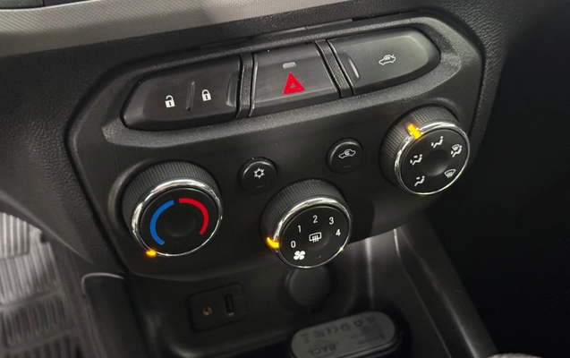 imagem-https://www.socarrao.com.br/sc-vehicle-images-prod/4322732/1791576583529-c3bd2b7f-6311-47fb-a485-44b924002002.jpg